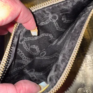 Juicy Couture Gold tote bag with wristlet thumbnail 9