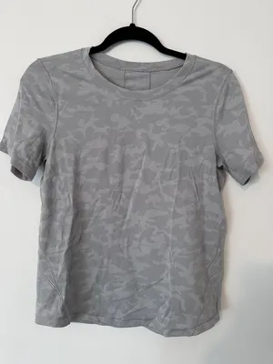 Lululemon Gray Camp Tshirt thumbnail 1