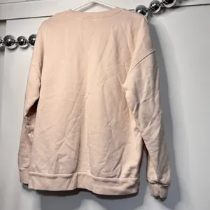 Reformation jeans classic crewneck sweatshirt peach light beige thumbnail 7