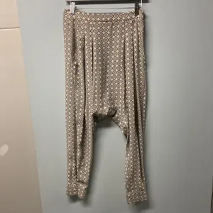 Zara Basic Women S‎ Geometric Print Harem Pants Beige Black thumbnail 6