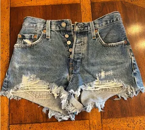 Levi’s 501 High-Rise Shorts thumbnail 1