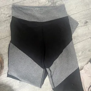 Kohls SO Large Womens Yoga High Rise‎ Leggings Black Gray & White Athleticwear thumbnail 2