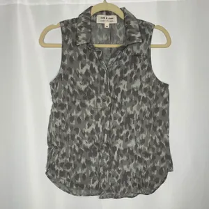 Anthropologie Cloth & Stone Gray Leopard Sleeveless Top thumbnail 3