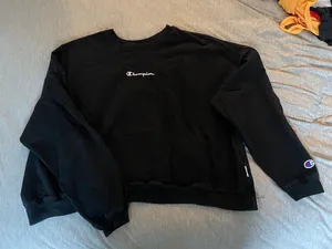 Champion Cropped Crewneck Long Sleeve thumbnail 1