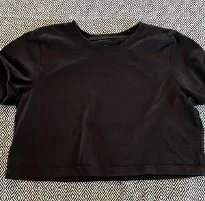 Urban Outfitters Crop Top Black T- Shirt Large thumbnail 1