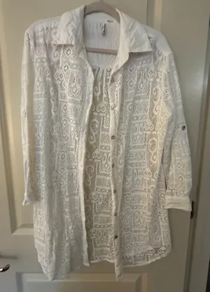 Becca by Rebecca Virtue White Button Down Cover Up Blouse Long Top Women's thumbnail 1
