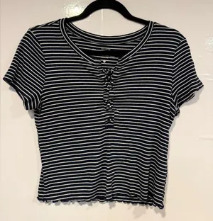 Blue and white stripe Hollister tie up short sleeve‎ thumbnail 1