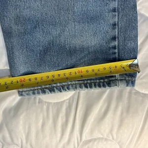 Levi’s 550 Denim Relaxed Fit. Waist:36 ,Inseam: 27 inches thumbnail 7