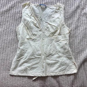 Brandy Melville Rafaela Top thumbnail 2