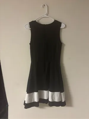 Love… Ady Black & White Fit & Flare Dress Size M | Sleeveless Colorblock Mini thumbnail 2