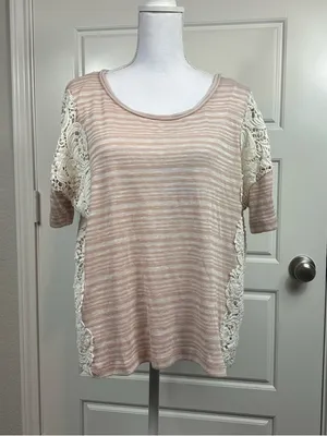 Free People We the Free Boho Cottage Floral Crochet Side Panel Blouse Size Large thumbnail 2