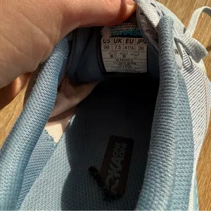Hoka Arahi 5 Running Shoes in Blue Fog/Provincial Blue with Pink Details Size 9B thumbnail 11
