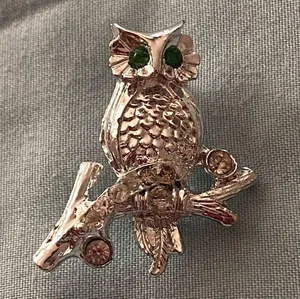 Owl On Branch Brooch Pin 125” H Silver Tone Pink Stones thumbnail 1