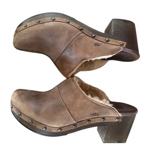 UGG Kassi Brown Leather Studded Chunky Heel Shearling Lined Slip On Clog Mule thumbnail 1