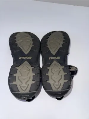 Teva women’s Black and Gray Adjustable Strap Sandals thumbnail 6
