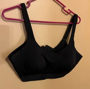 Lululemon black bra 38DD‎ thumbnail 1