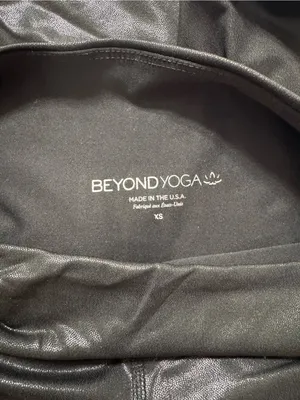 Beyond Yoga Black Shiny Shimmery High-Waist Sexy Leggings Size XS thumbnail 3