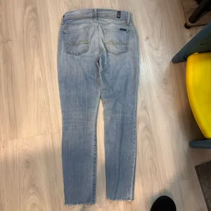7 For All Mankind Gwenevere Ankle Skinny Blue Jeans raw hem size 24 thumbnail 6