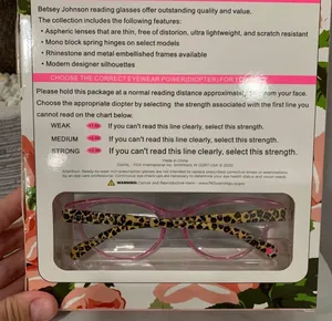 Betsey Johnson NWT Reading Glasses Power +2.00 thumbnail 2