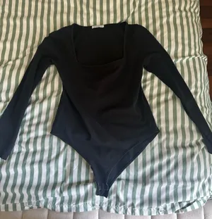 Amazon Black Long Sleeve Bodysuit thumbnail 1