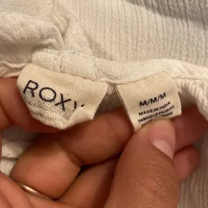 Roxy White Strappy Crossback Tank Top Size M thumbnail 4