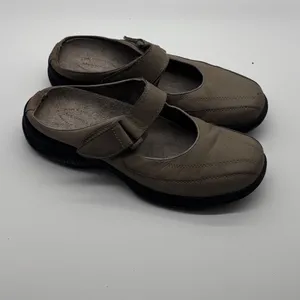 Merrell Topo Clutch Sand Mary Jane Mules Tan Nubuck Leather Clogs Womens 8 thumbnail 2