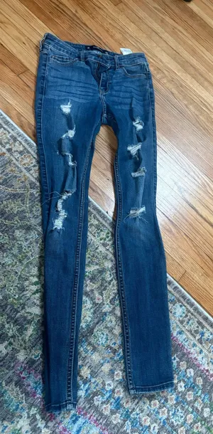Hollister Mid-Rise Skinny Jeans thumbnail 1