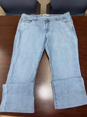 Levi’s Classic Bootcut 20W- Hemmed thumbnail 1