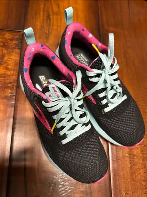 Brooks Revel Sneakers thumbnail 1