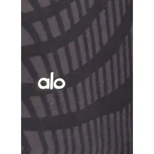 Alo Yoga XS High Waist Legging Black‎ Gray Camo Geo Print Womens thumbnail 4