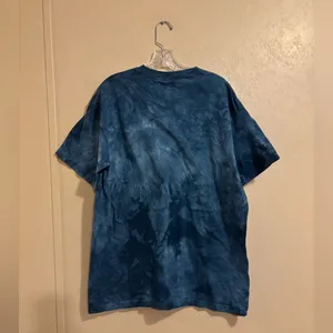 NWOT 1999 The Mountain Vintage Animal Tie-Dye Tee sz L Y2K thumbnail 2