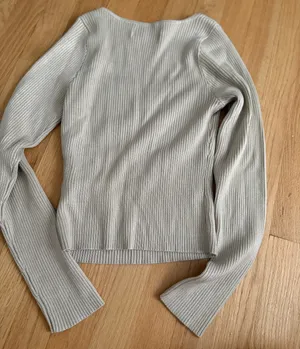 Abercrombie Sweater thumbnail 4