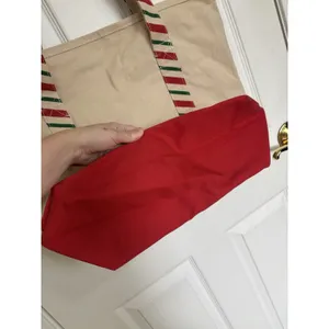 NWT Walt Disney World Christmas Holiday Canvas Tote Bag Red Green thumbnail 10