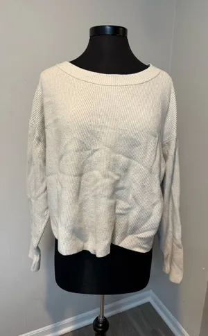 Zara Cream Ribbed Crewneck Oversized Knit Pullover Sweater in Size Medium thumbnail 1