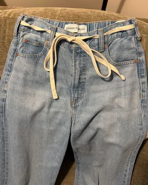 Aritzia Denim Forum The 90s So-Soft Low-Rise Baggy Jean thumbnail 1