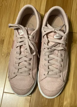 Nike Blazer Low Platform ESS Pink Oxford Summit/Rose Whisper Women’s Size 10 thumbnail 1