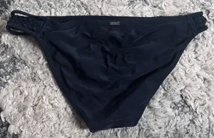 bikini bottoms thumbnail 2
