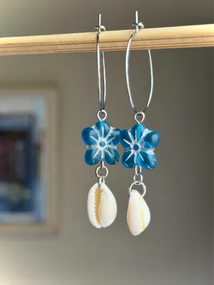 Handmade quality Czech glass flower beads & natural cowrie seashell hoop dangle earrings 🌀💕 thumbnail 3