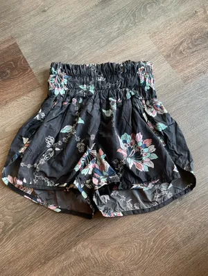Free People Black Floral Athletic Shorts The Way Home XS thumbnail 3
