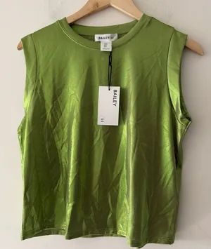 NEW!! Bailey 44 Metallic Shimmery Green Top Slightly Sheer‎ thumbnail 1