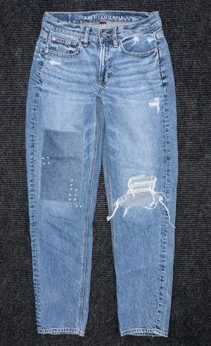 AE American Eagle 90s Straight Distressed Patched Jeans Strigid Denim Sz 00 R thumbnail 1