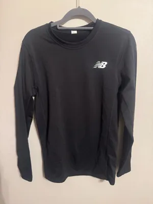 New balance long sleeve  thumbnail 1