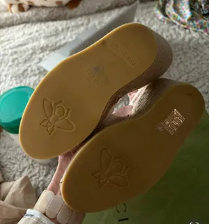 AUTHENTIC Gucci Espadrille Wedges Pink and Cream thumbnail 3