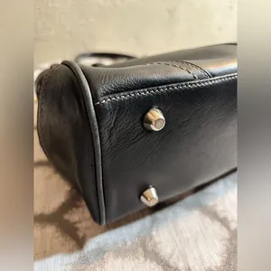 COACH Black Leather Handbag, Vintage, gently used, great condition thumbnail 4