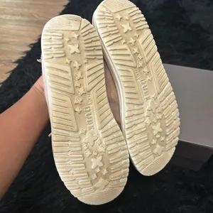 HEY DUDE tan glitter casual shoes sneakers women’s 8 thumbnail 5