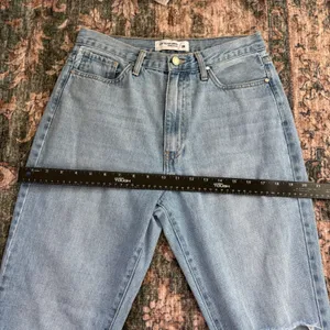 Just Black‎ Denim Straight Leg Jeans Size 28 Distressed Light Wash Made In USA thumbnail 10