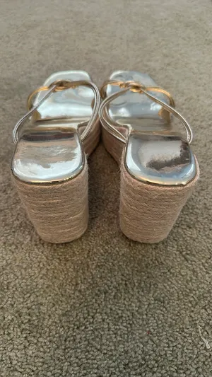 Gold Wedges Size 8 thumbnail 3