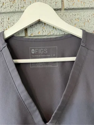 Figs Casma Scrub Top Charcoal Grey Size Medium thumbnail 4