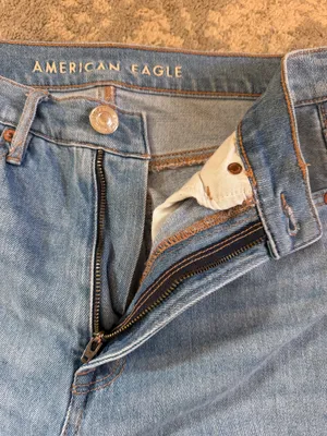 American Eagle High-Rise Baggy Jeans thumbnail 5