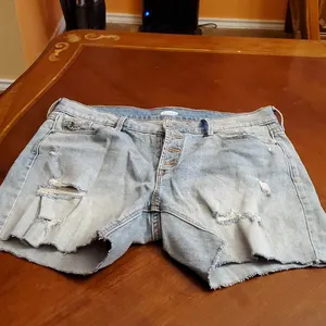 Old Navy Distressed jeans shorts Size 10 thumbnail 2